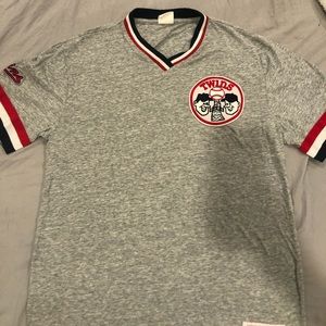 Mitchell and Ness vintage MLB Twins shirt